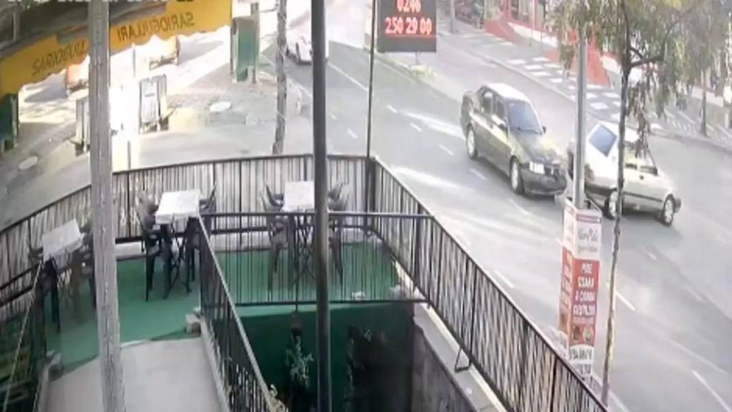 Isparta’da Halk Sürekli Kaza Olan Kavşağa Trafik Işığı Bekliyor! 1